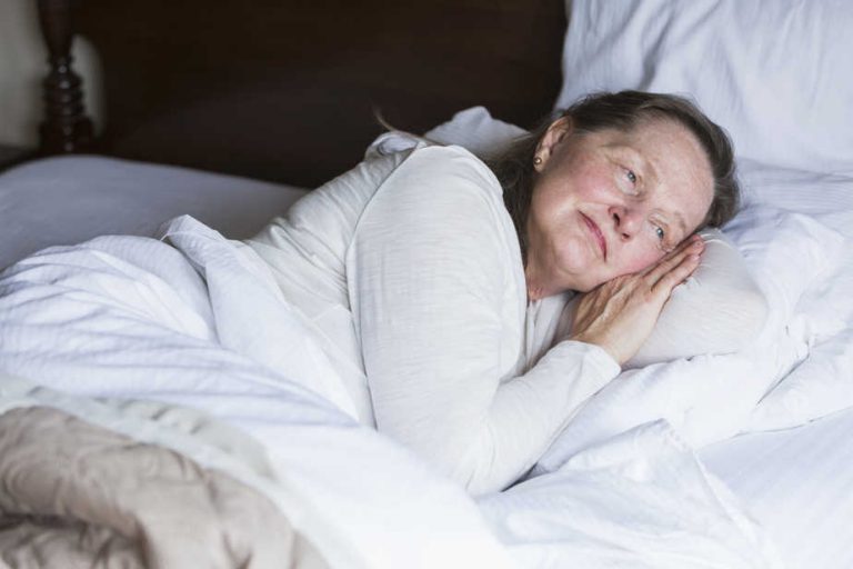 Overcoming Sleep Issues That Accompany Illness Santé Cares